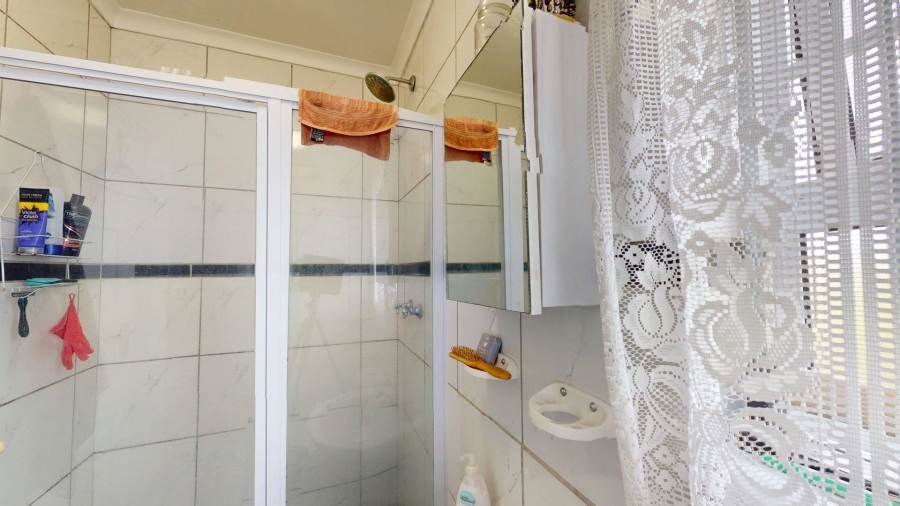 2 Bedroom Property for Sale in Kabega Park Eastern Cape